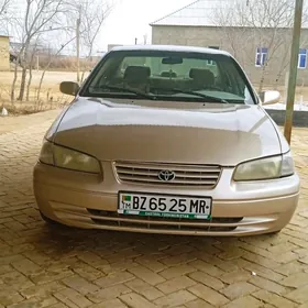 Toyota Camry 1998
