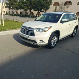 Toyota Highlander 2016