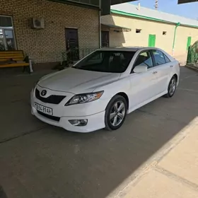 Toyota Camry 2011