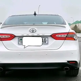 Toyota Camry 2018