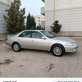 Toyota Camry 2000