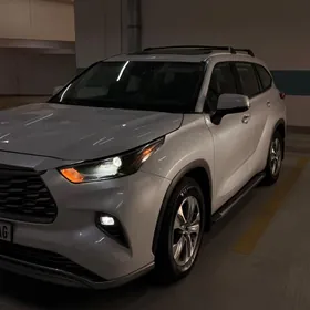 Toyota Highlander 2022