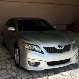 Toyota Camry 2011