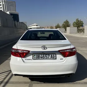 Toyota Camry 2017