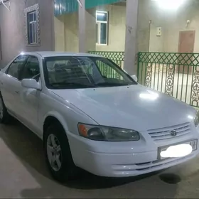 Toyota Camry 1998