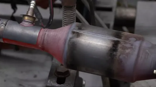 Maşyny 100 sagatlap öçürmän işletseň hereketlendirijä näme bolar? Nissan-yň inženerleri muny barladylar