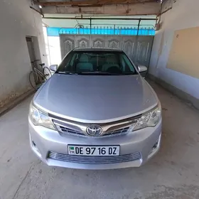 Toyota Camry 2012