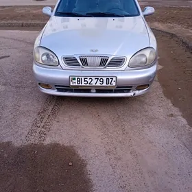 Daewoo Lanos 1999