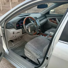 Toyota Camry 2011