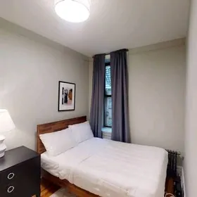 2 КОМ ЕВРО ПО АЗАДИ