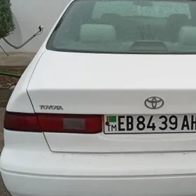 Toyota Camry 1997
