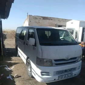Toyota Hiace 2008