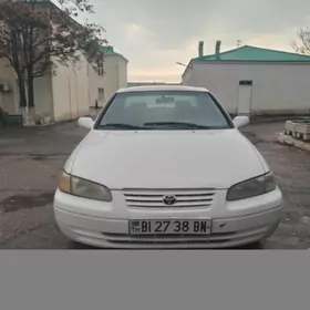 Toyota Camry 1999