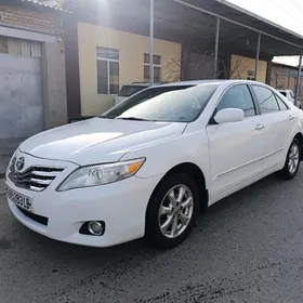 Toyota Camry 2011