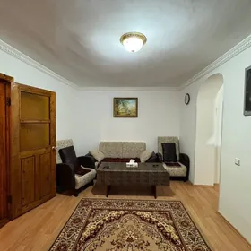 ЦЕНТР 4 КОМНАТЫ 3 ЭТАЖ