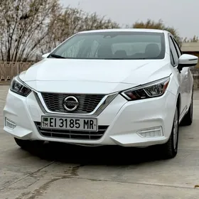 Nissan Versa 2022