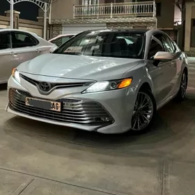 Toyota Camry 2018