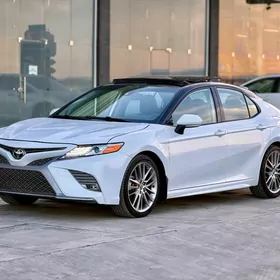 Toyota Camry 2020