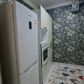 10 мкр 2 комнатная 4 этаж