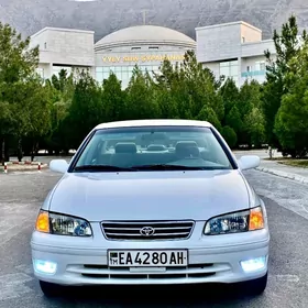 Toyota Camry 1999