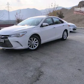 Toyota Camry 2016