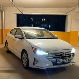 Hyundai Elantra 2018