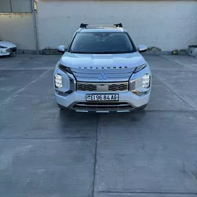 Mitsubishi Outlander 2022