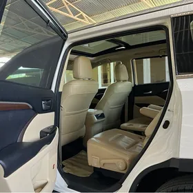 Toyota Highlander 2016