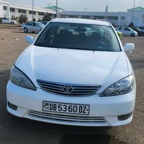 Toyota Camry 2005