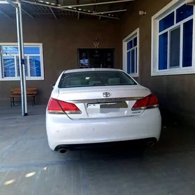 Toyota Avalon 2011