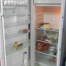 Холодильник SIEMENS