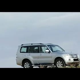 Mitsubishi Pajero 2007
