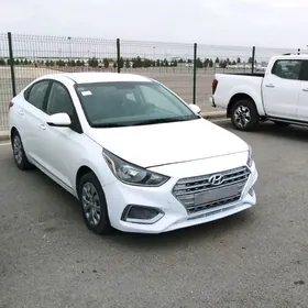 Hyundai Accent 2021