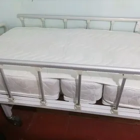 Продается медицинская кровать