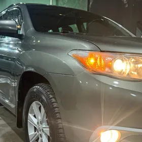 Toyota Highlander 2012