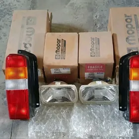 Фары на Джип Чероки