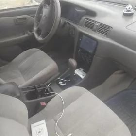 Toyota Camry 1997