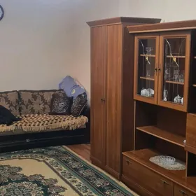 11 мкр 2 этаж 2 комн разд