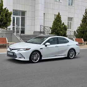 Toyota Camry 2023