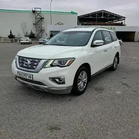 Nissan Pathfinder 2020