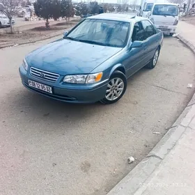 Toyota Camry 2000