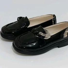 Туфли школьные