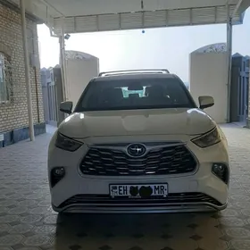 Toyota Highlander 2020