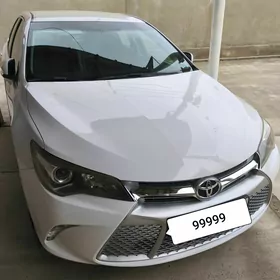 Toyota Camry 2015
