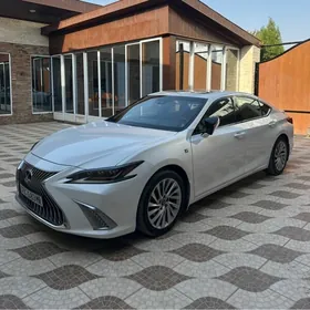 Lexus ES 350 2019