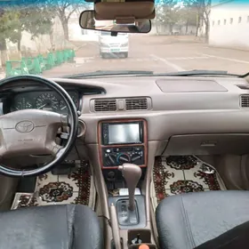Toyota Camry 1999