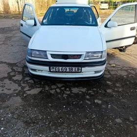 Opel Vectra 1990