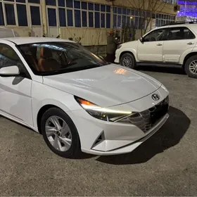 Hyundai Elantra 2021