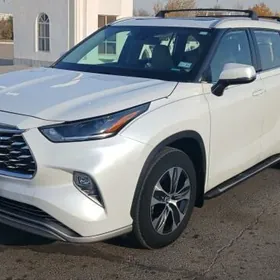 Toyota Highlander 2022