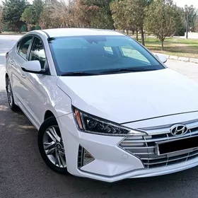 Hyundai Elantra 2020